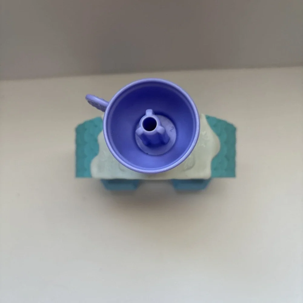 2021 Disney Frozen Fisher Price Little People Toy Playset Lot Olaf's Cafe/ Elsa